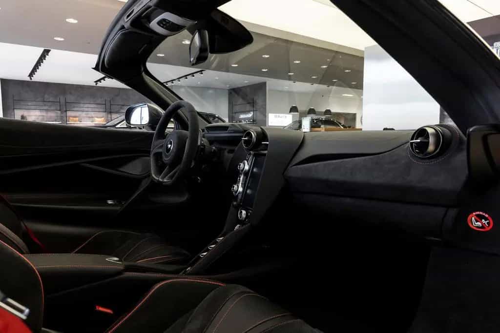 McLaren 720S Spider 07/2025-photo-18