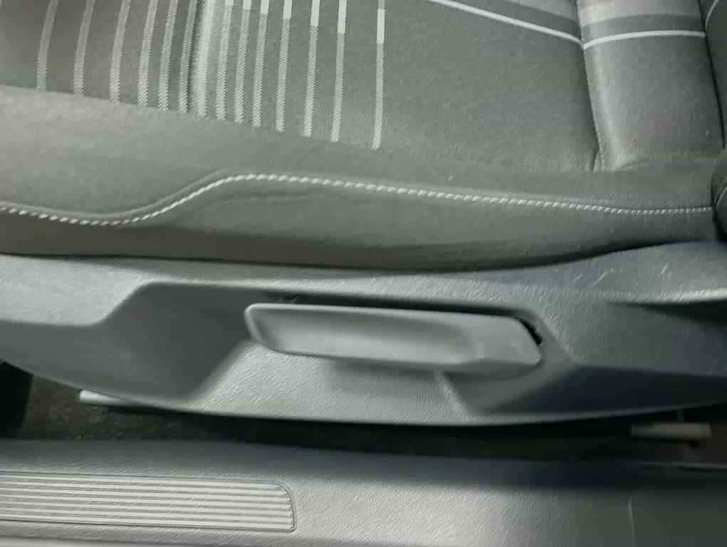 Volkswagen Golf VII 1.2 TSI DSG Lounge 02/2015-photo-11
