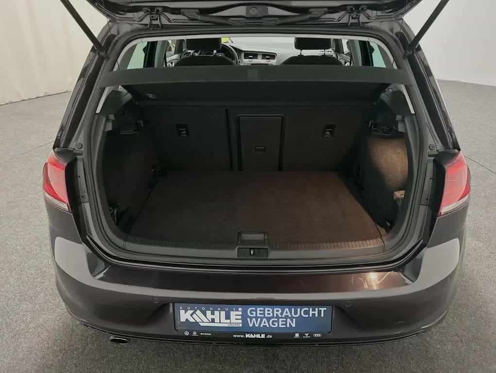 Volkswagen Golf VII 1.2 TSI DSG Lounge 02/2015-photo-16