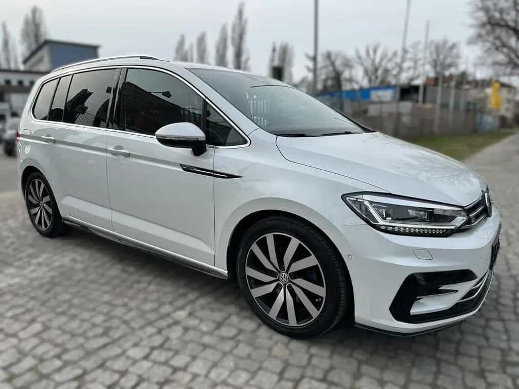 Volkswagen Touran DSG R-Line Highline BMT/Start-Stopp 10/2017-photo-2