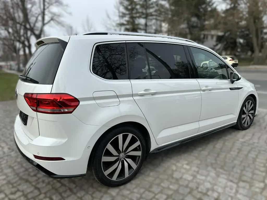 Volkswagen Touran DSG R-Line Highline BMT/Start-Stopp 10/2017-photo-3