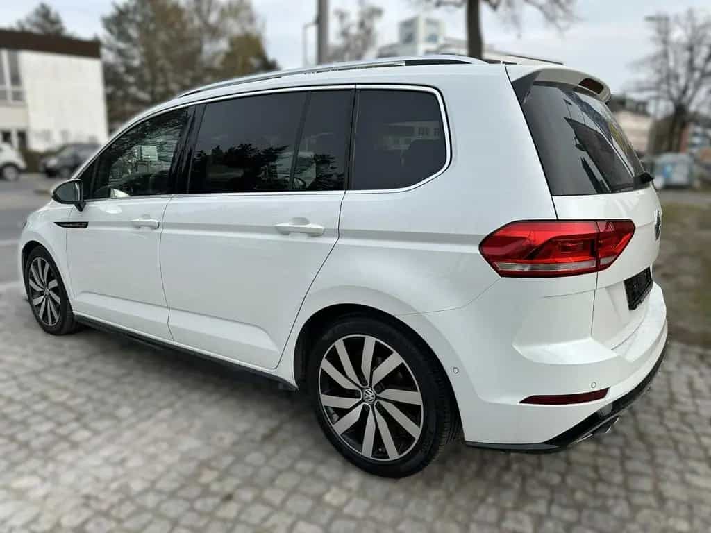 Volkswagen Touran DSG R-Line Highline BMT/Start-Stopp 10/2017-photo-5