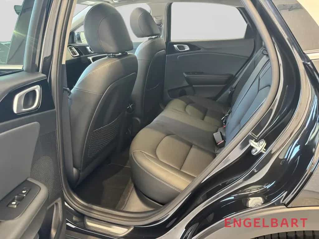 Kia XCeed Platinum Edition 1.5T Glasdach 01/2026-photo-10