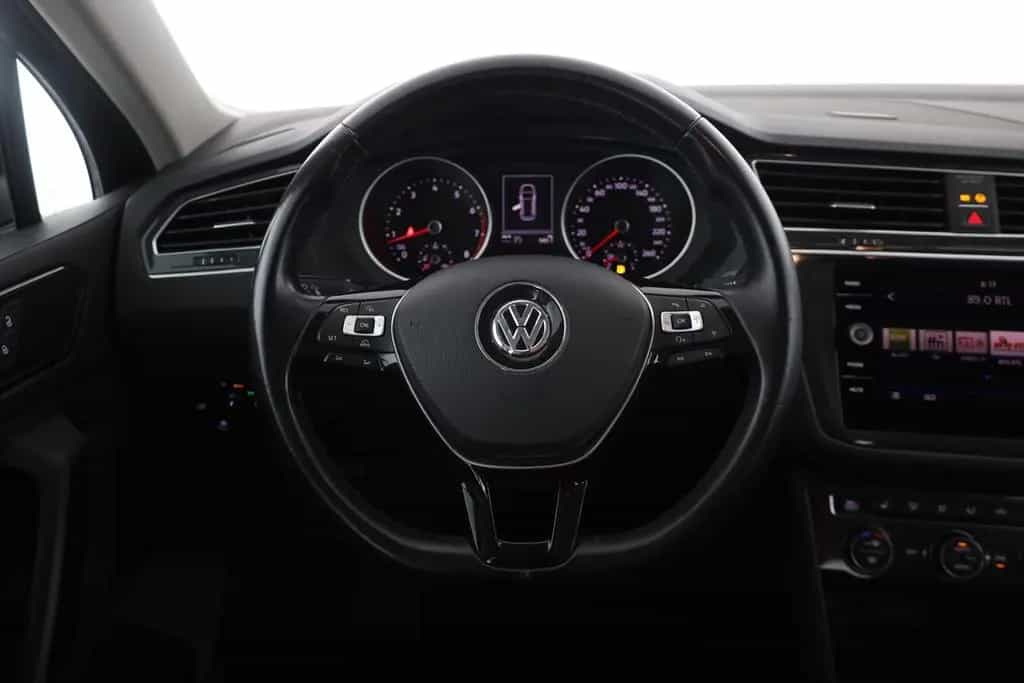 Volkswagen Tiguan 1.4 TSI LED Sitzheizung Tempomat PDC USB 05/2018-photo-14