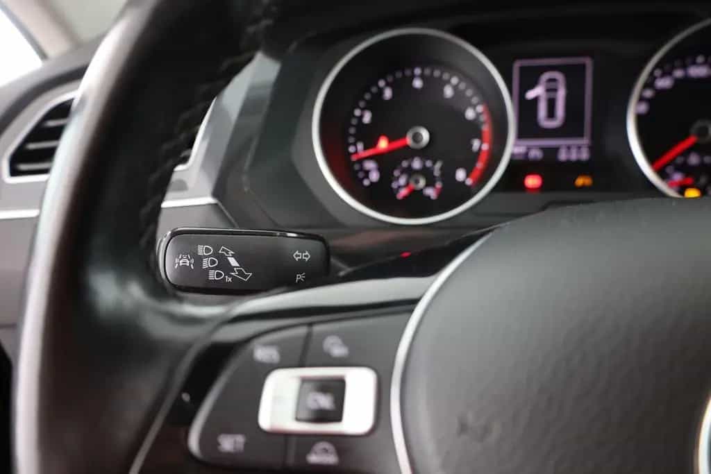Volkswagen Tiguan 1.4 TSI LED Sitzheizung Tempomat PDC USB 05/2018-photo-18