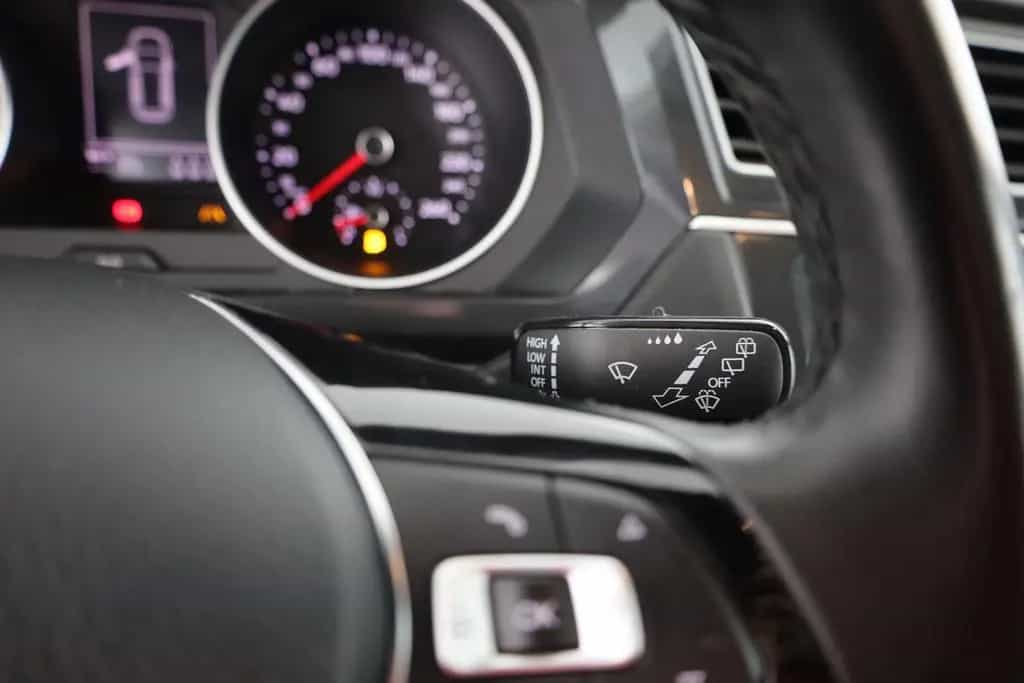 Volkswagen Tiguan 1.4 TSI LED Sitzheizung Tempomat PDC USB 05/2018-photo-19