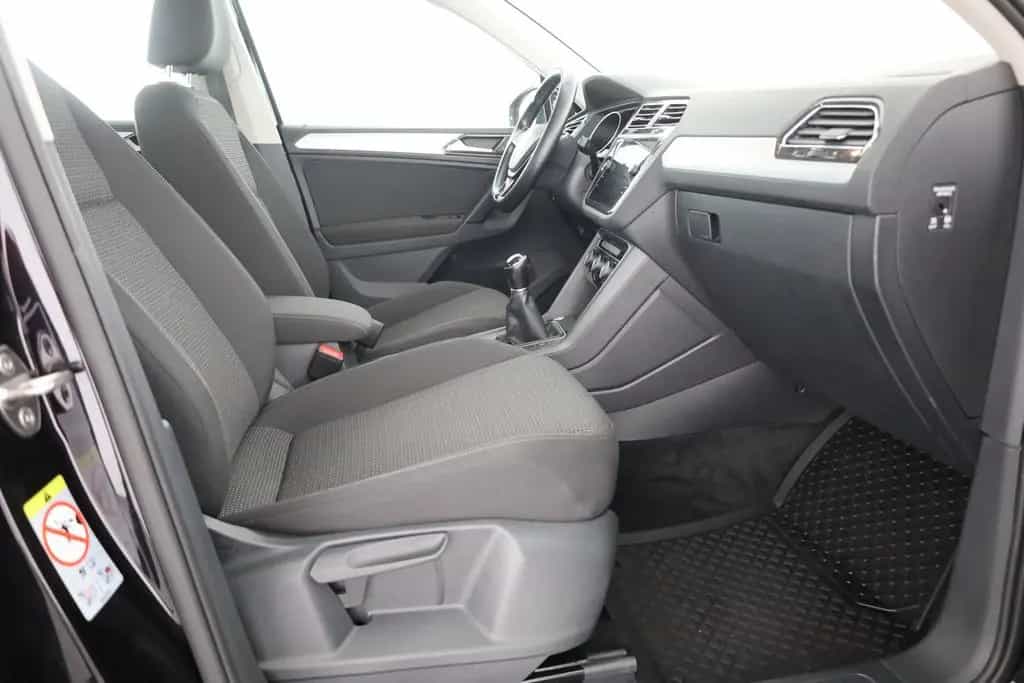 Volkswagen Tiguan 1.4 TSI LED Sitzheizung Tempomat PDC USB 05/2018-photo-23