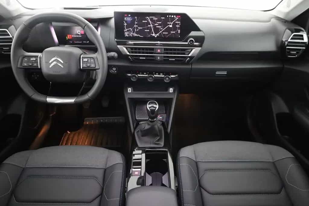 Citroën C4 PureTech 130 LED Navi Pano 360° 05/2024-photo-8