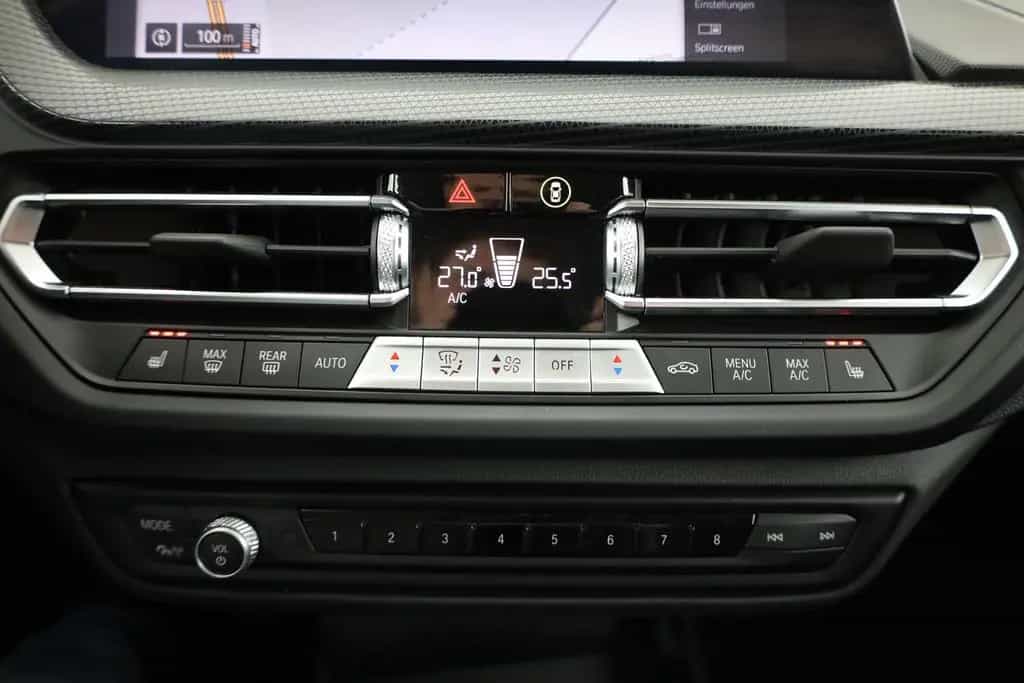 BMW 2 Series 218i Gran Coupe LED Navi Leder Kamera ACC 01/2024-photo-11