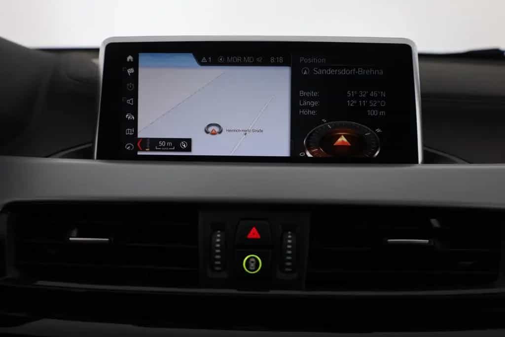 BMW X2 sDrive 18 i LED Navi Sitzheizung DAB 01/2021-photo-10