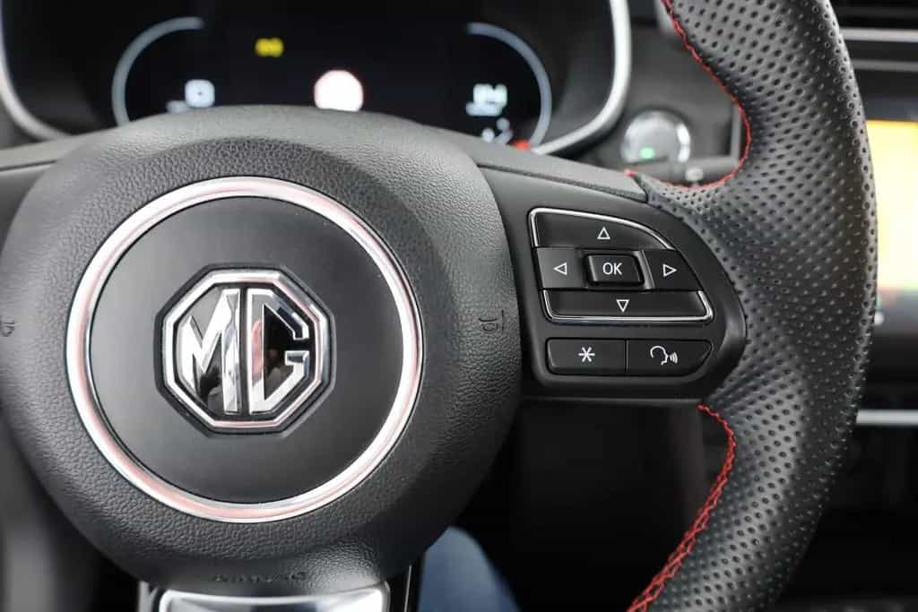 MG ZS 1.0 T-GDI Luxury Aut. LED Navi 360° 03/2024-photo-16