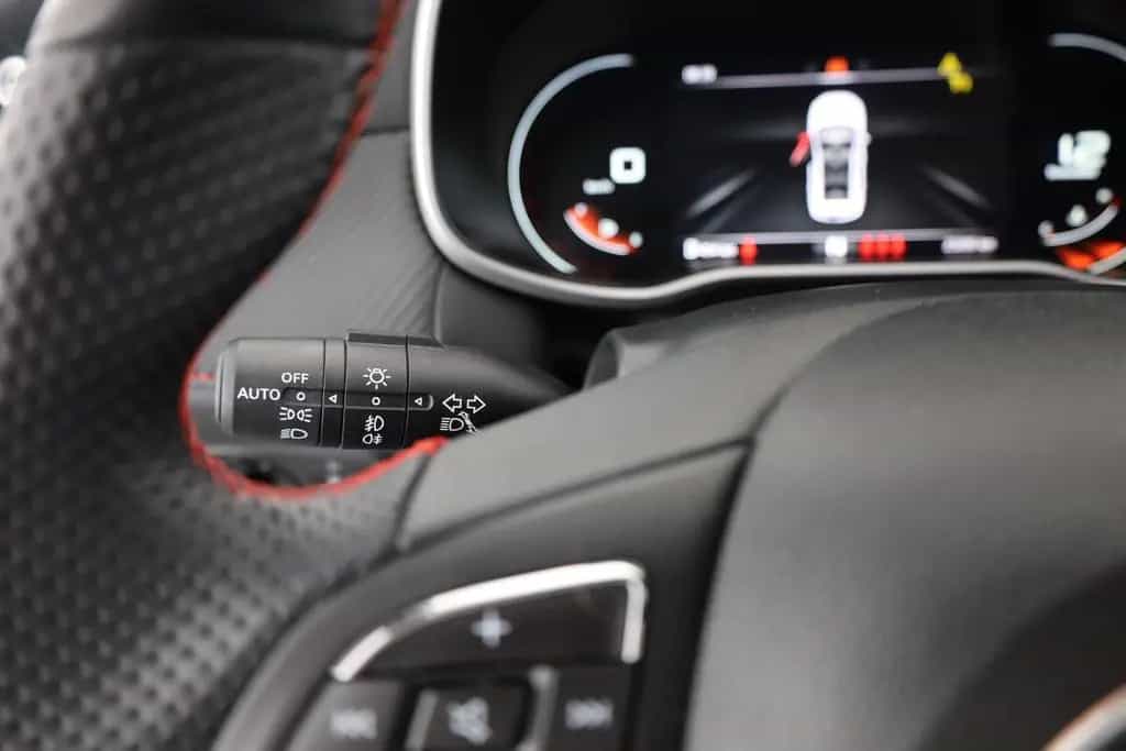MG ZS 1.0 T-GDI Luxury Aut. LED Navi 360° 03/2024-photo-17