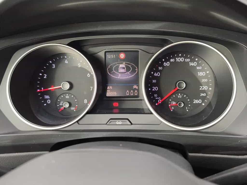 Volkswagen Tiguan 1.5 TSI Life LED NAVI 17 ACC SHZ PDC CLIM 02/2021-photo-10