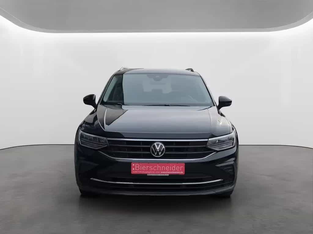 Volkswagen Tiguan 1.5 TSI Life LED NAVI 17 ACC SHZ PDC CLIM 02/2021-photo-4
