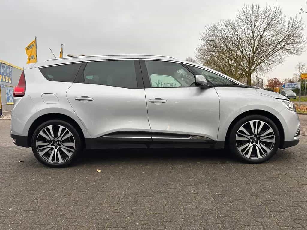 Renault Scenic IV Grand Initiale Paris,Vollausstattung 06/2018-photo-4
