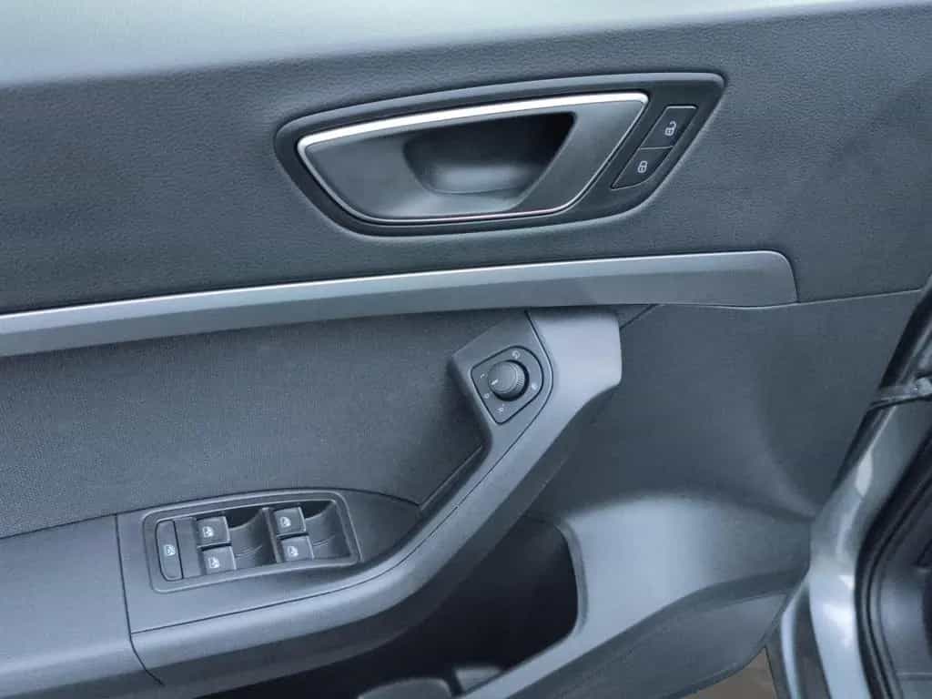 Seat Ateca 1.5 TSI FR LED+18+KAMERA+Sitzheizung+PARKL 03/2024-photo-11