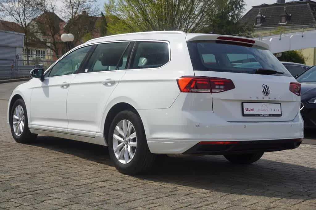Volkswagen Passat Variant 1.5 16V TSI Business LED Navi ACC 01/2020-photo-3