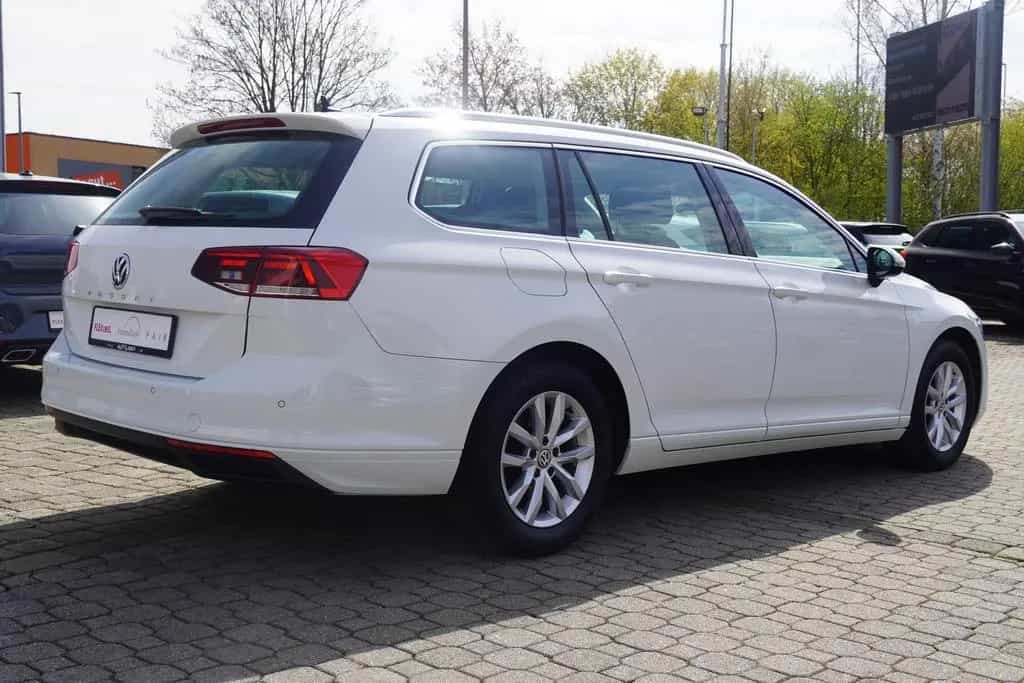 Volkswagen Passat Variant 1.5 16V TSI Business LED Navi ACC 01/2020-photo-5