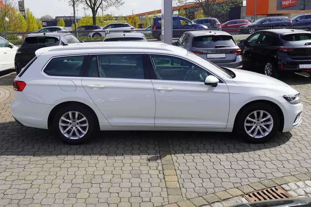 Volkswagen Passat Variant 1.5 16V TSI Business LED Navi ACC 01/2020-photo-6