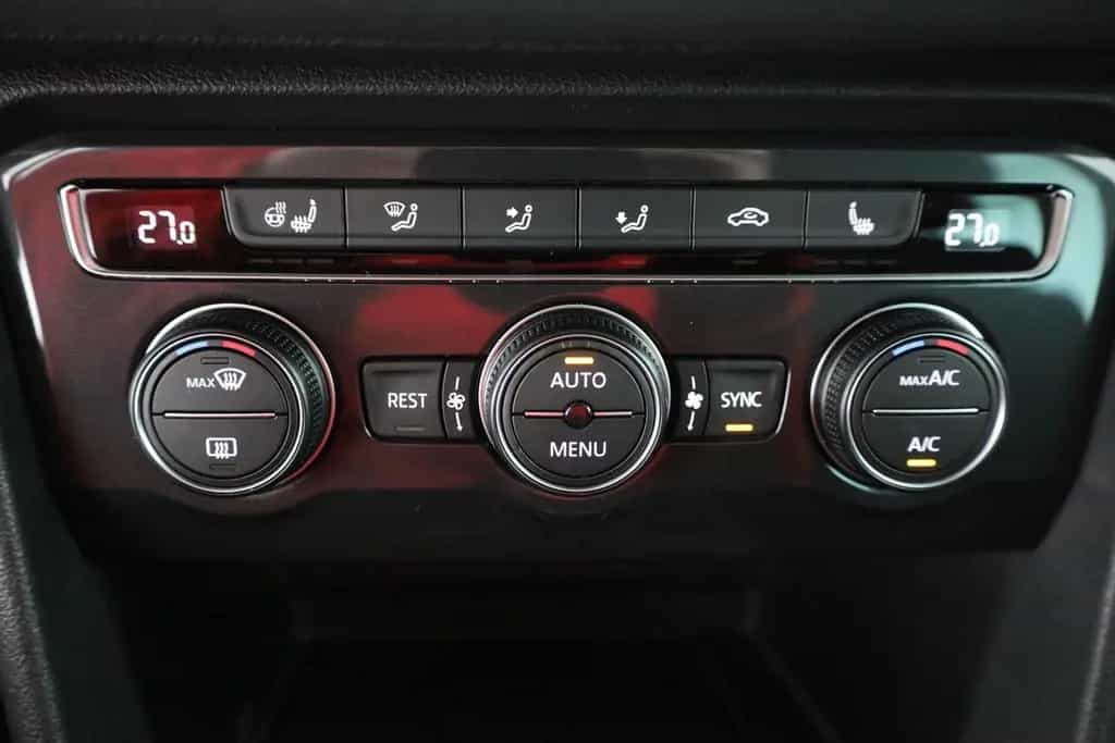 Volkswagen Tiguan 1.5 TSI Comfortline LED Head-Up Kamera 02/2020-photo-12