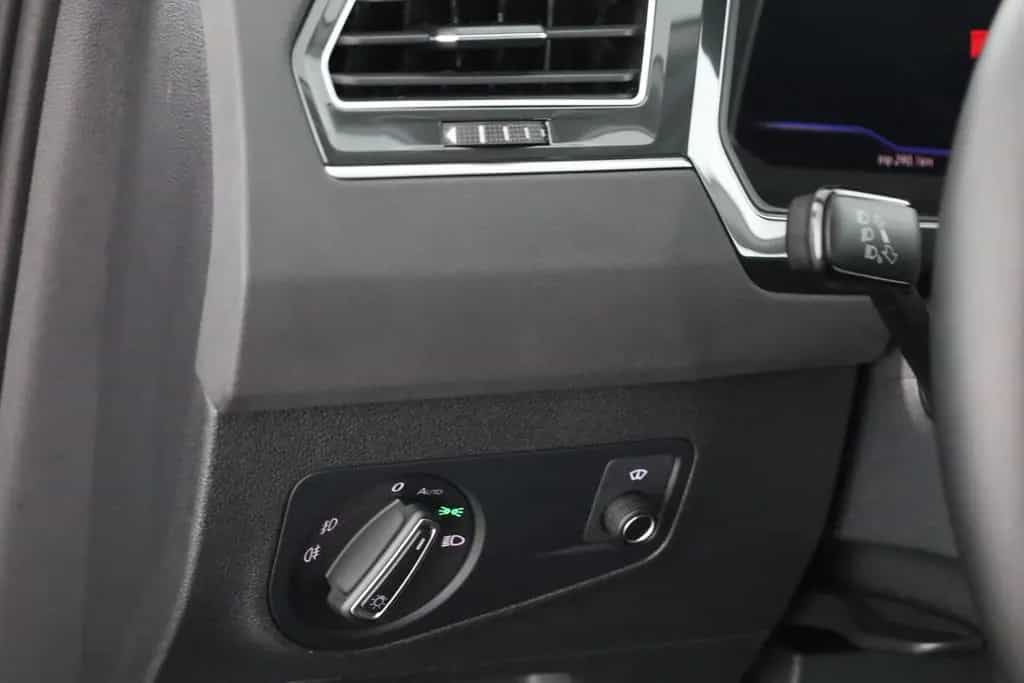 Volkswagen Tiguan 1.5 TSI Comfortline LED Head-Up Kamera 02/2020-photo-21