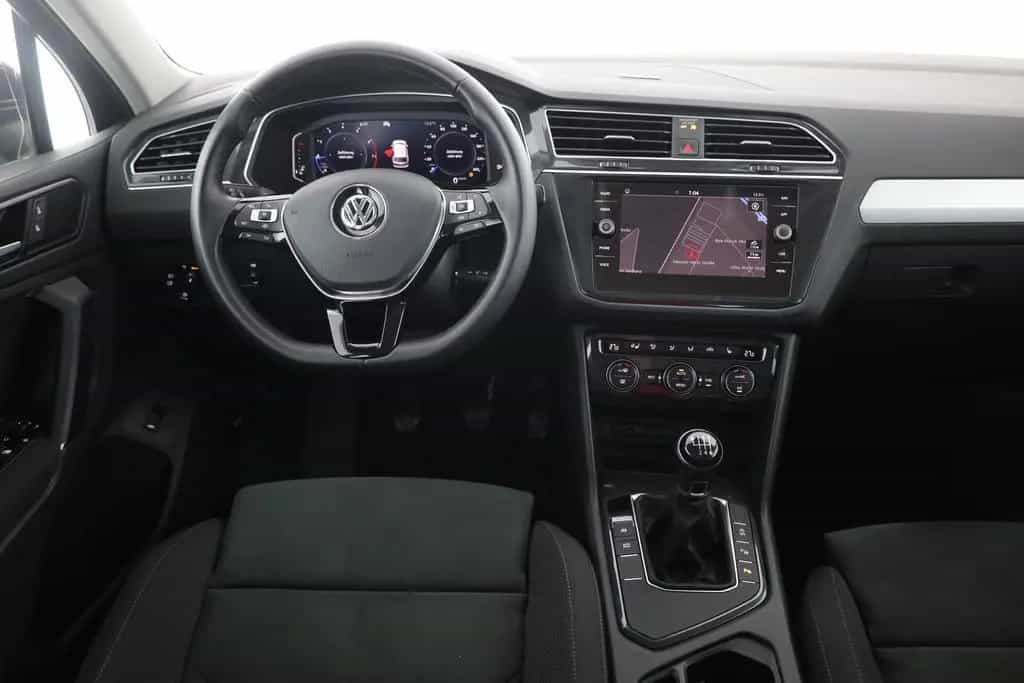 Volkswagen Tiguan 1.5 TSI Comfortline LED Head-Up Kamera 02/2020-photo-9