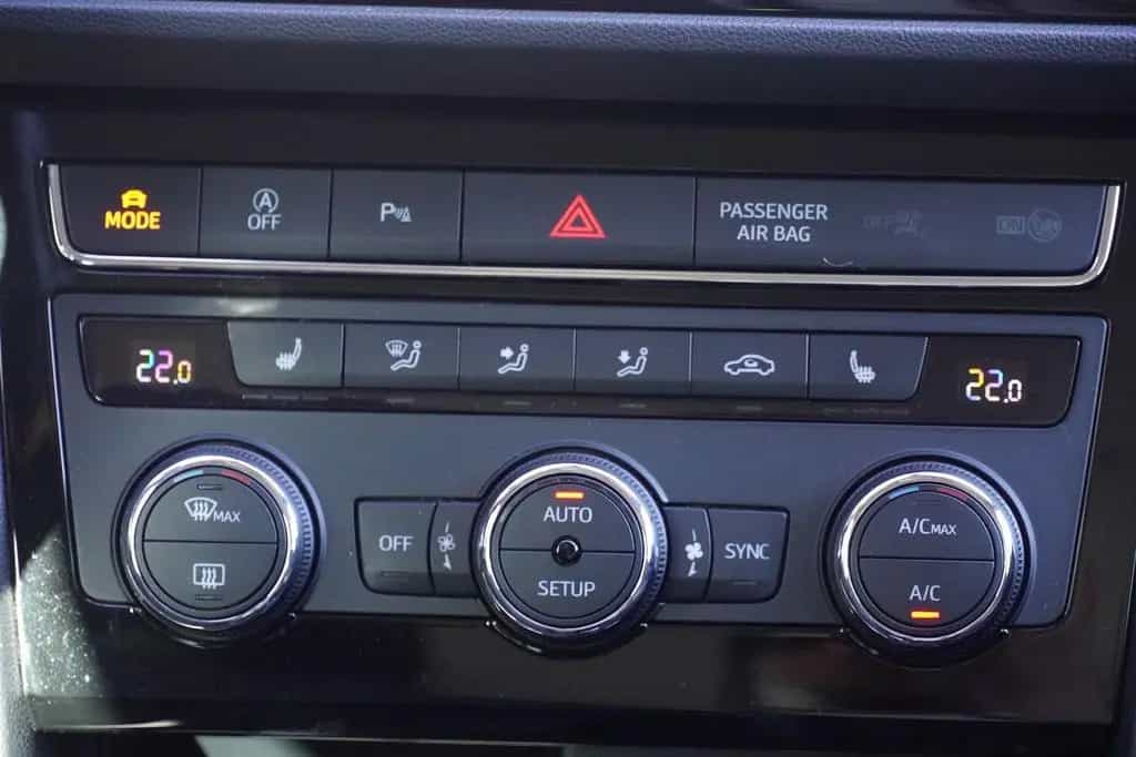 Seat Leon ST 1.4 FR LED Navi Android Apple Teilleder 08/2018-photo-13