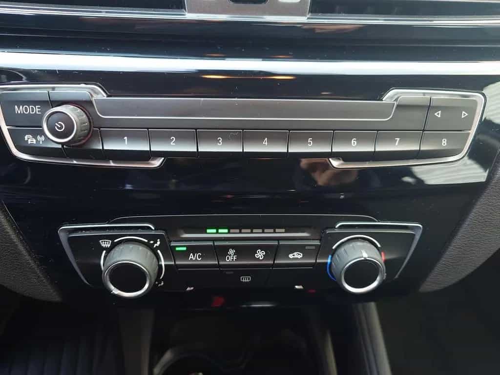 BMW X1 sDrive 18 i Klima Bluetooth Notrufassistent 04/2021-photo-13