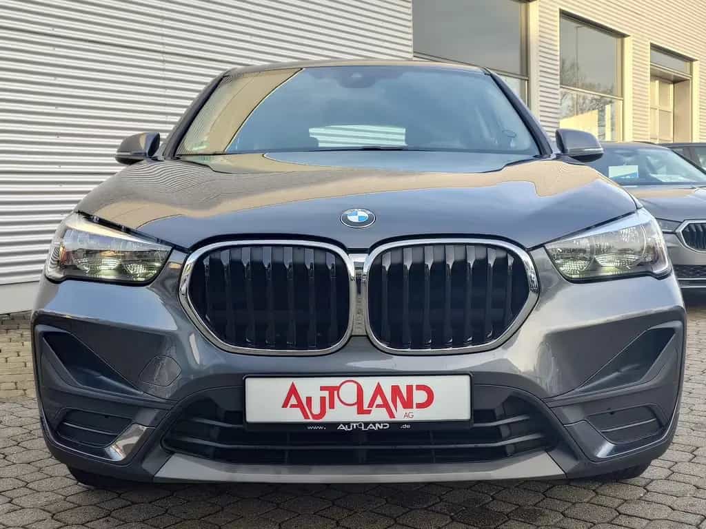 BMW X1 sDrive 18 i Klima Bluetooth Notrufassistent 04/2021-photo-2