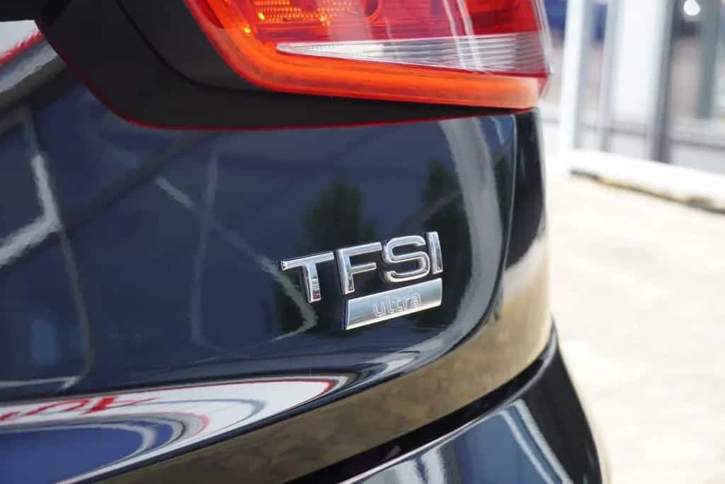 Audi Q3 1.4 TFSI Bi-Xenon Sitzheizung AHK PDC Klima 10/2017-photo-25