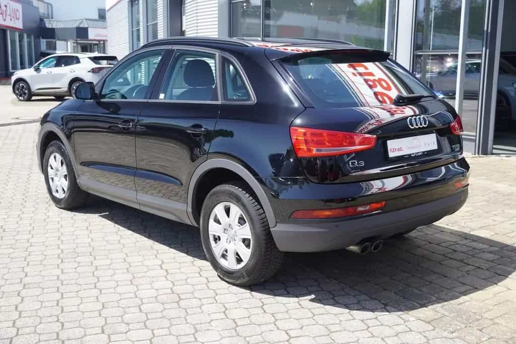 Audi Q3 1.4 TFSI Bi-Xenon Sitzheizung AHK PDC Klima 10/2017-photo-3