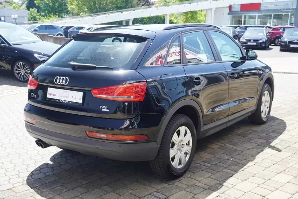 Audi Q3 1.4 TFSI Bi-Xenon Sitzheizung AHK PDC Klima 10/2017-photo-5
