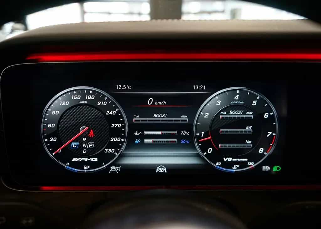 Mercedes-Benz E-Class 63 AMG 4M MWST LED Widescreen Pano Burmester 08/2018-photo-25