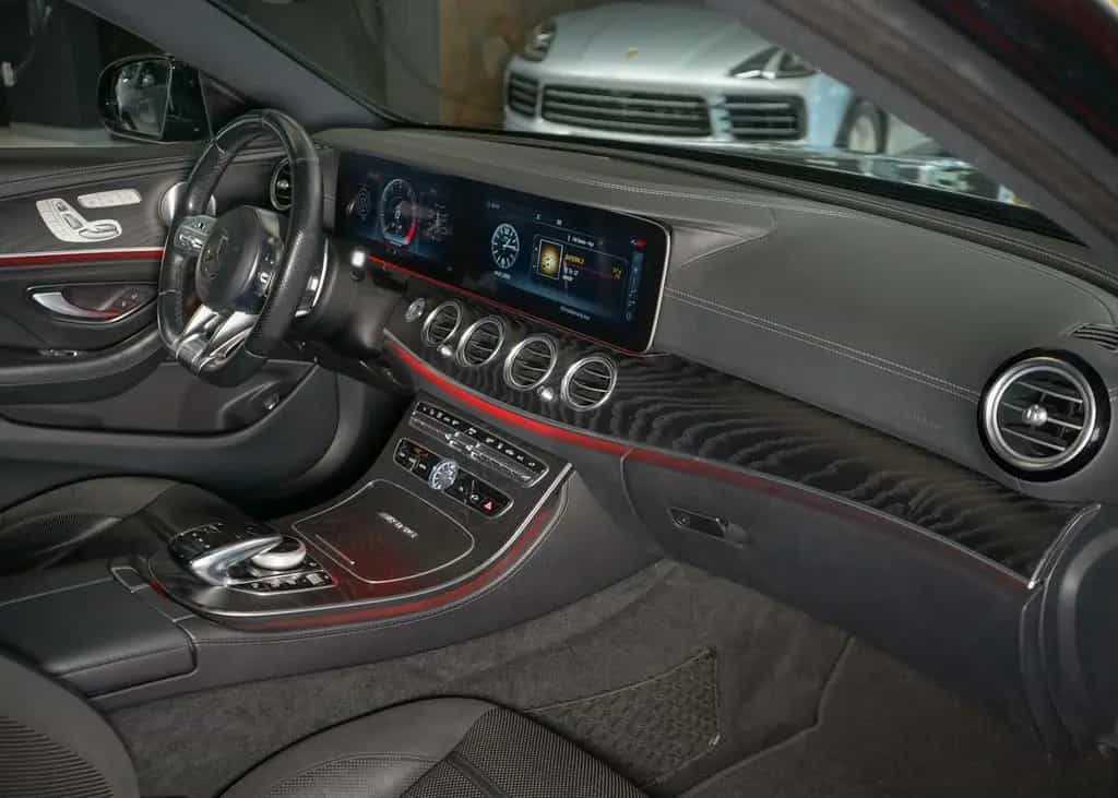 Mercedes-Benz E-Class 63 AMG 4M MWST LED Widescreen Pano Burmester 08/2018-photo-33