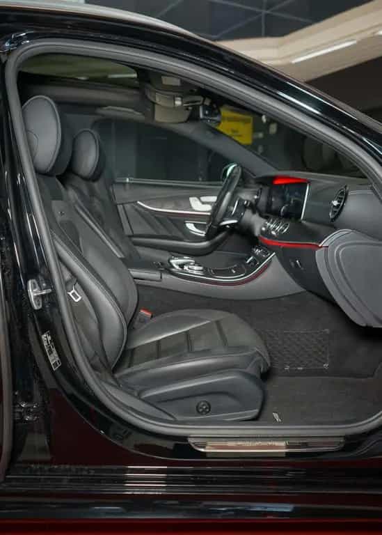 Mercedes-Benz E-Class 63 AMG 4M MWST LED Widescreen Pano Burmester 08/2018-photo-34