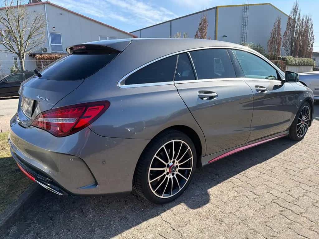 Mercedes-Benz CLA-Class 220 CLA -Klasse Shooting Brake 4Matic AMGlin 02/2018-photo-3