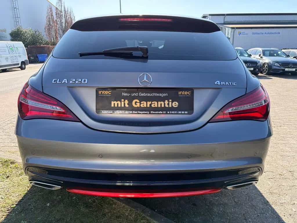 Mercedes-Benz CLA-Class 220 CLA -Klasse Shooting Brake 4Matic AMGlin 02/2018-photo-4