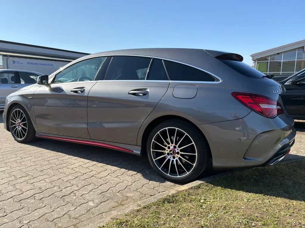 Mercedes-Benz CLA-Class 220 CLA -Klasse Shooting Brake 4Matic AMGlin 02/2018-photo-5