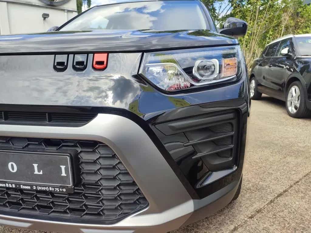 KGM Tivoli 1.5T 2WD MT Nomad null-photo-2