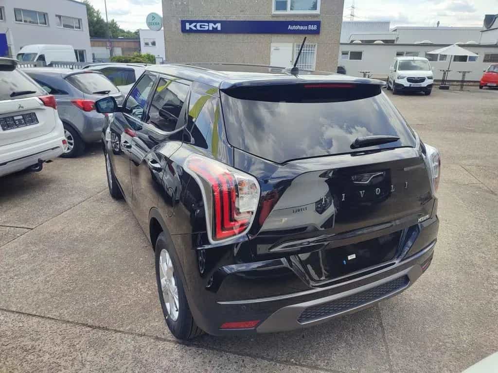 KGM Tivoli 1.5T 2WD MT Nomad null-photo-5