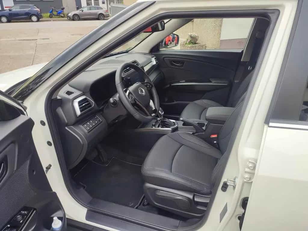 KGM Tivoli 1.5 T-GDI 2WD 6AT Lux / Leder 06/2025-photo-10