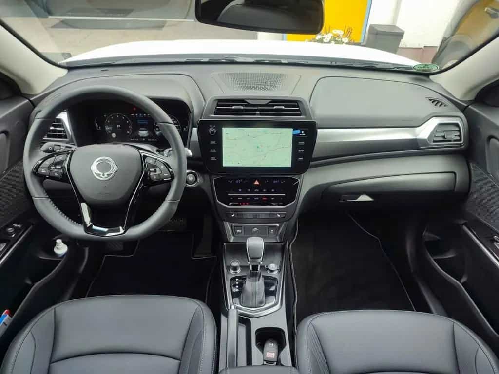 KGM Tivoli 1.5 T-GDI 2WD 6AT Lux / Leder 06/2025-photo-13