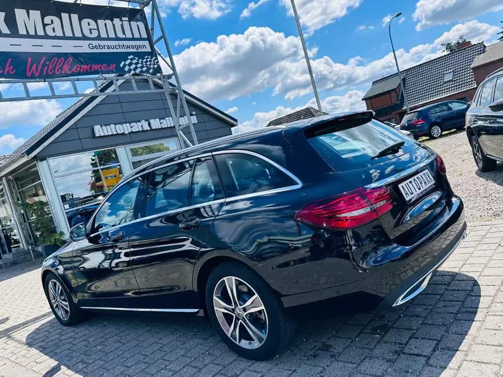 Mercedes-Benz C-Class 300-Klasse T-Modell *AVANTGARDE*LED*AHK*NAVI* 03/2019-photo-4