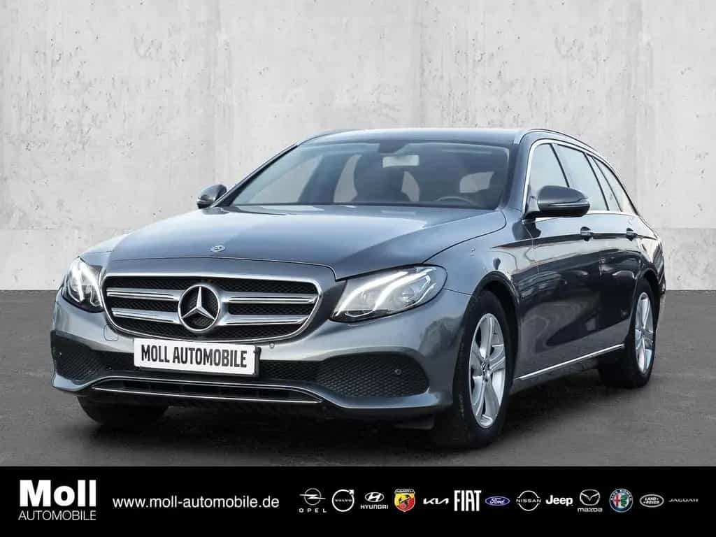Mercedes-Benz E 200 T-Modell Niveau Navi LED El. Heckklappe Me 02/2018-photo-0