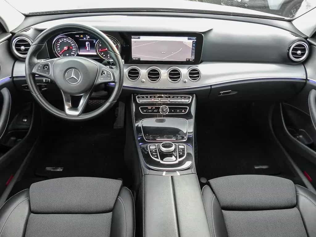 Mercedes-Benz E 200 T-Modell Niveau Navi LED El. Heckklappe Me 02/2018-photo-5