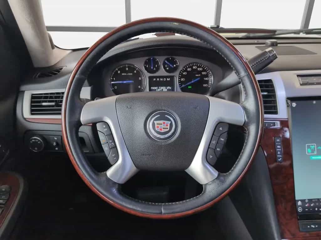 Cadillac 6.2 V8 /Bose/AHK/Sitzlüftung/Kamera/DAB 08/2006-photo-12