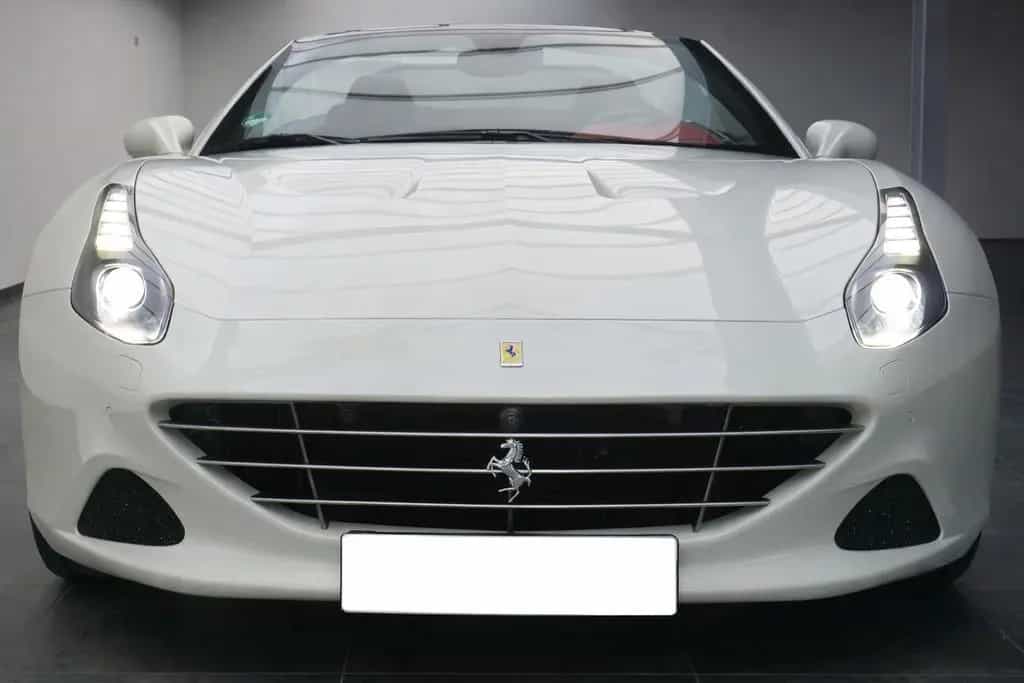 Ferrari California T 3.9 V8 Handling Speciale Carbon 08/2017-photo-2