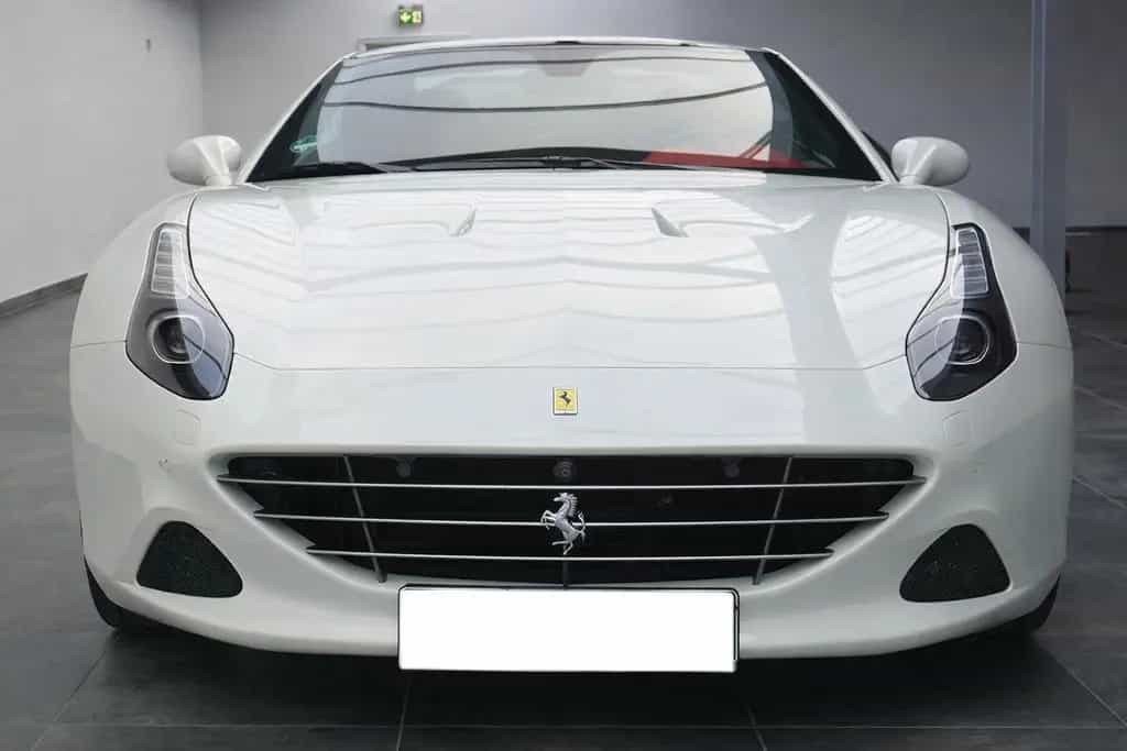 Ferrari California T 3.9 V8 Handling Speciale Carbon 08/2017-photo-3