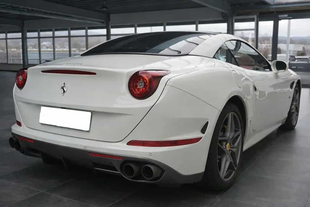 Ferrari California T 3.9 V8 Handling Speciale Carbon 08/2017-photo-5