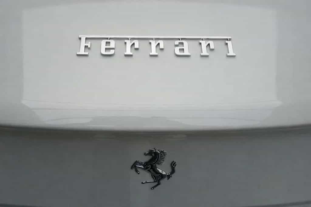 Ferrari California T 3.9 V8 Handling Speciale Carbon 08/2017-photo-8